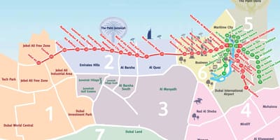 地図をドバイの街